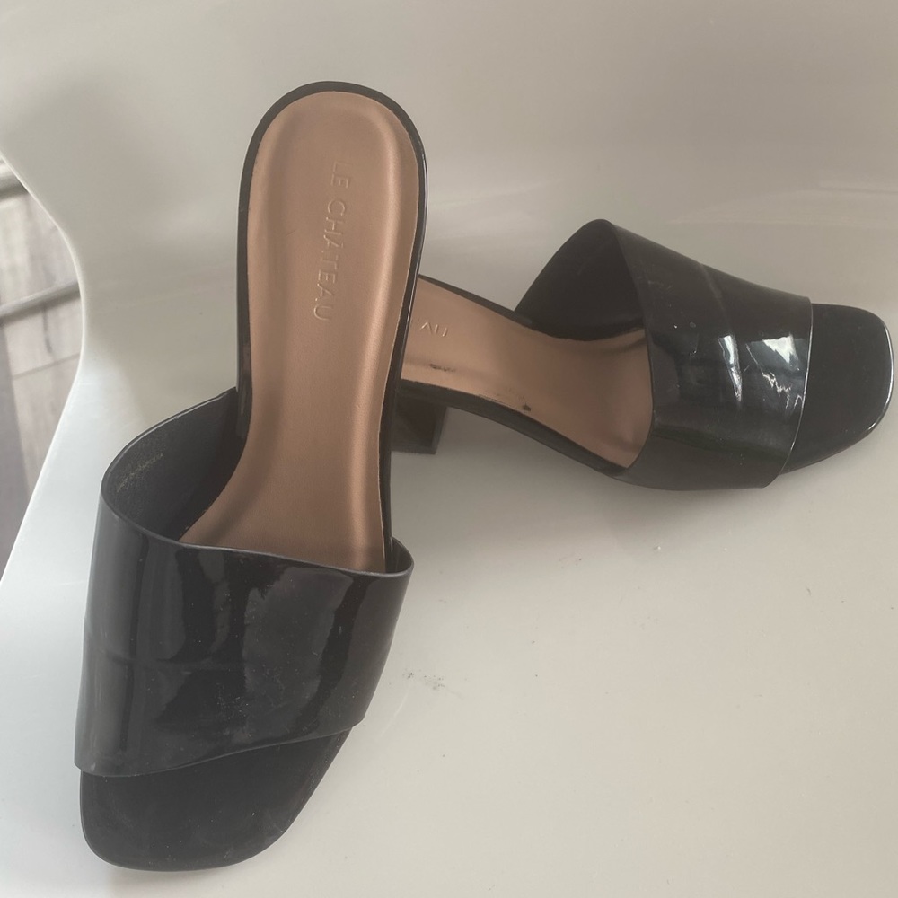 Le Chateau Black Patent Slides - Size 37